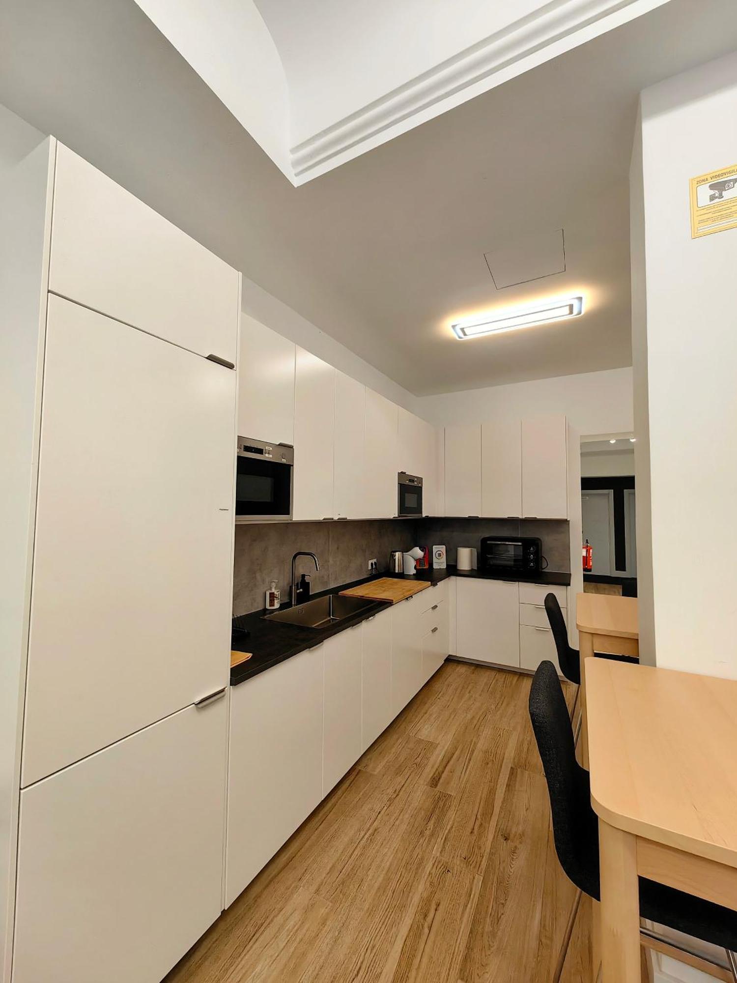 Hostel Siesta & Go Madrid Ngoại thất bức ảnh