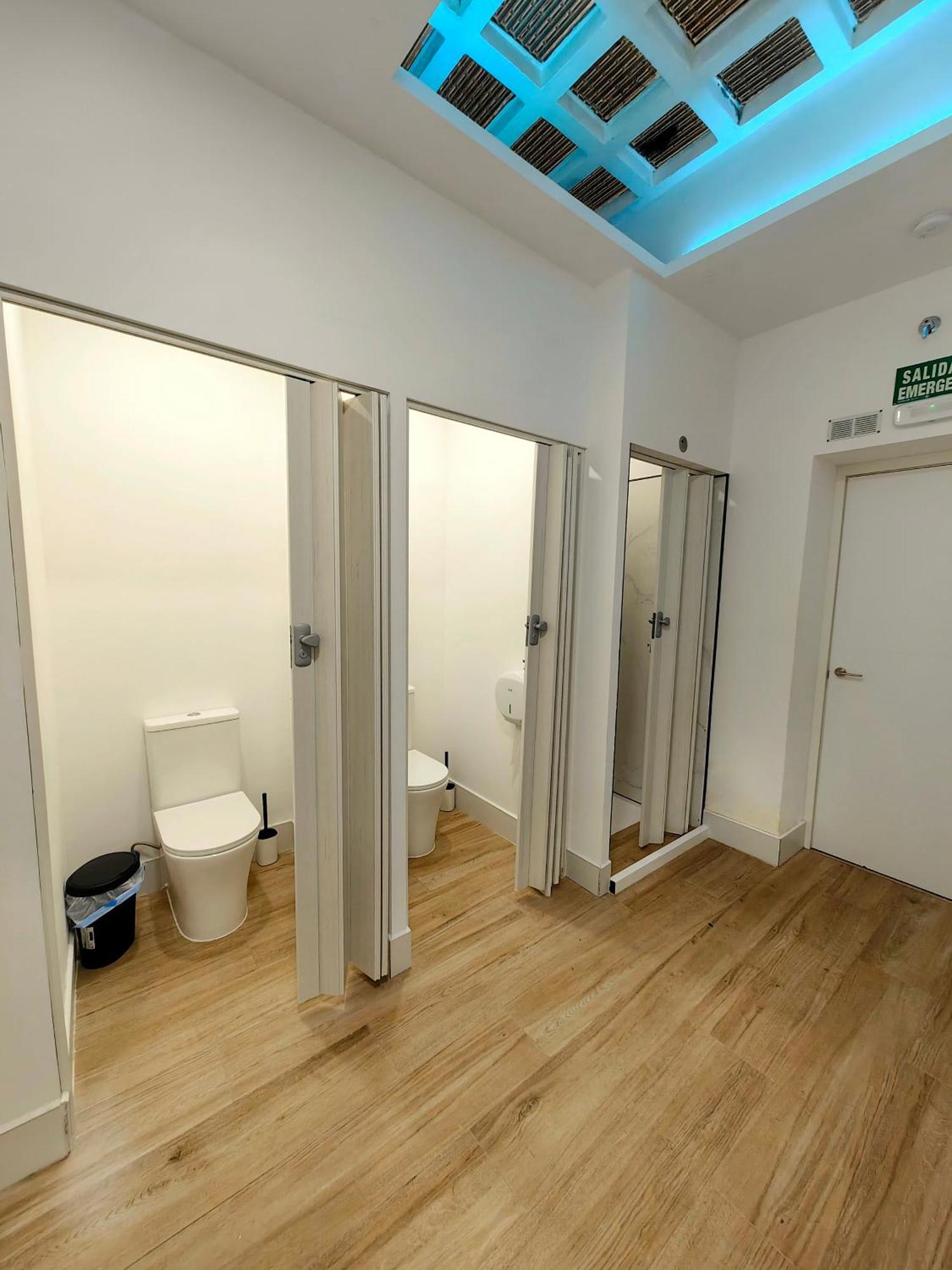 Hostel Siesta & Go Madrid Ngoại thất bức ảnh